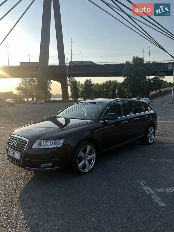 Универсал Audi A6 2009 в Киеве