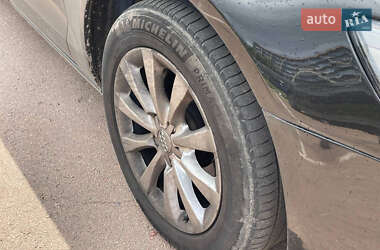 Седан Audi A6 2012 в 