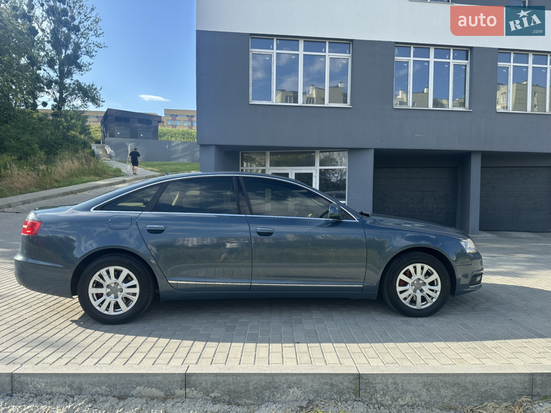 2010 Audi A6 - мініатюра 4