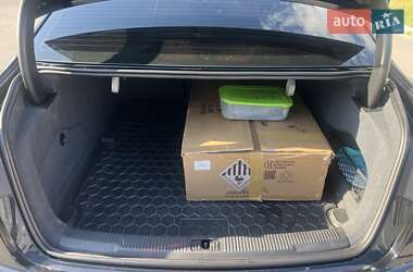 Седан Audi A6 2011 в 