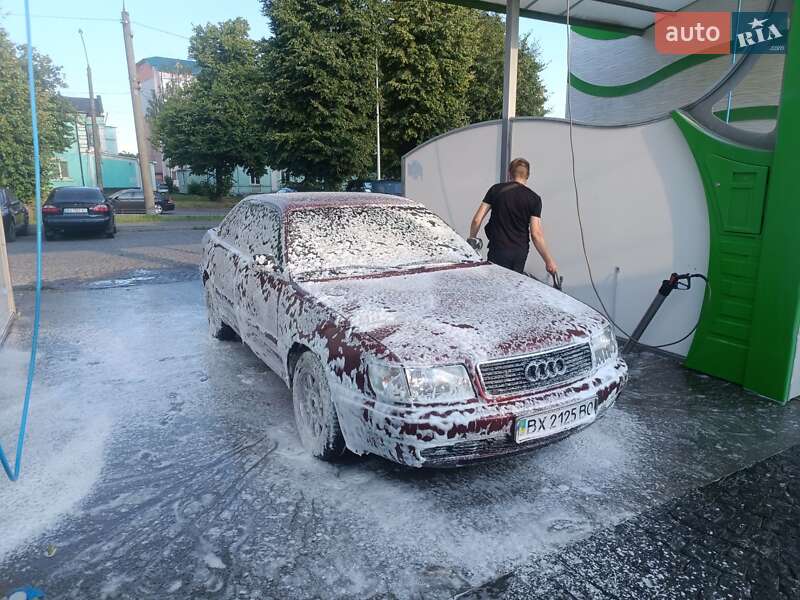 Седан Audi A6 1994 в Хмельницком