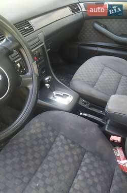 Седан Audi A6 2003 в 