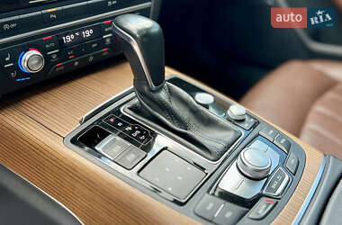 Седан Audi A6 2015 в 