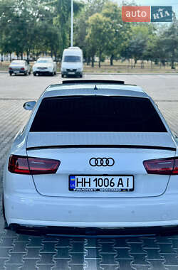 Седан Audi A6 2015 в 