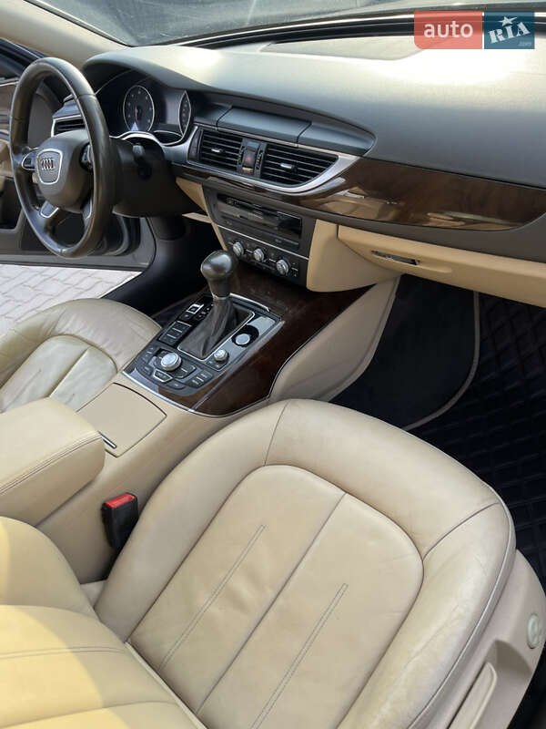Седан Audi A6 2011 в Николаеве