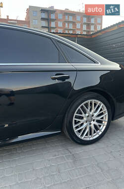 Седан Audi A6 2015 в 