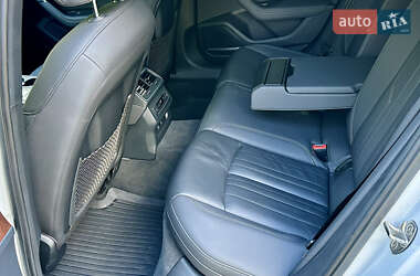 Седан Audi A6 2019 в 
