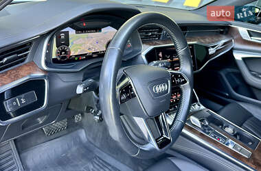 Седан Audi A6 2019 в 