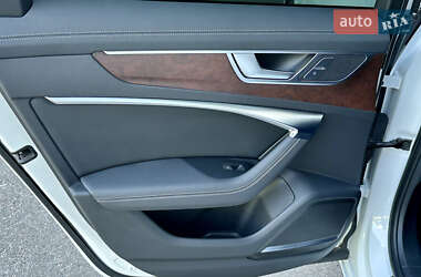 Седан Audi A6 2019 в 