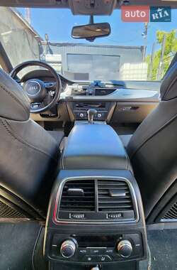 Универсал Audi A6 2014 в 