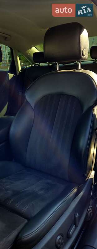 Седан Audi A6 2012 в Запоріжжі