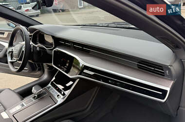 Седан Audi A6 2023 в 