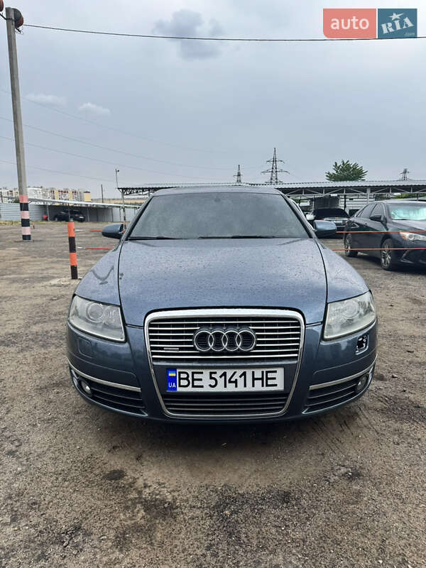 Седан Audi A6 2004 в 