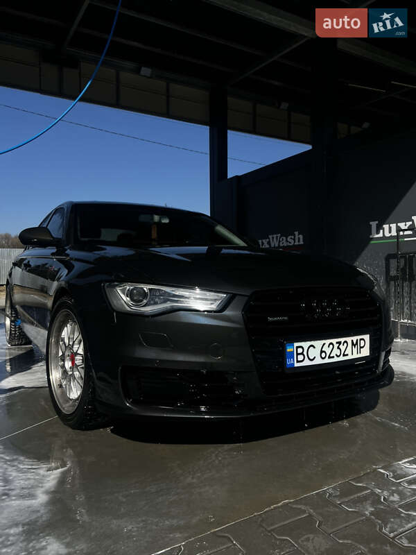 Седан Audi A6 2012 в Самборе