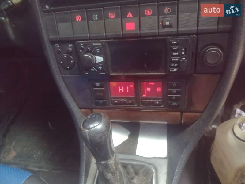 Седан Audi A6 1996 в Болехове