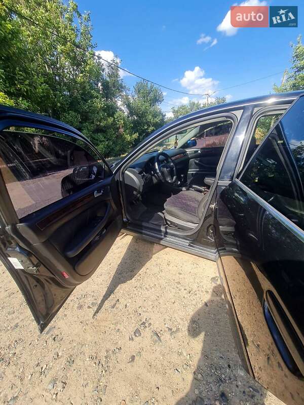 Седан Audi A6 2002 в Фонтанці