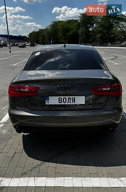 Седан Audi A6 2012 в 
