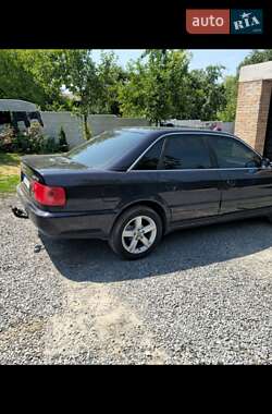 Седан Audi A6 1996 в 
