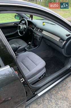 Седан Audi A6 2000 в 