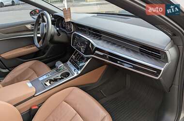 Седан Audi A6 2019 в 