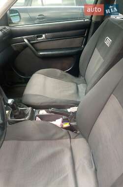 Седан Audi A6 1995 в 