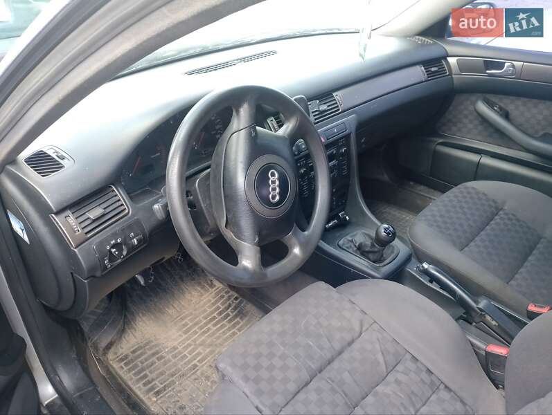 Audi A6 2000