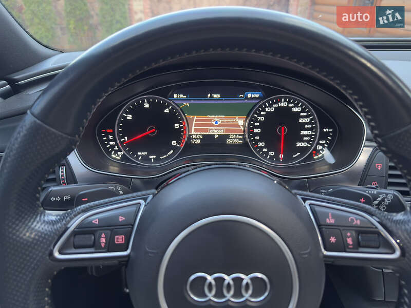 Универсал Audi A6 2017 в Вараше