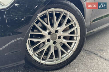 Седан Audi A6 2015 в 
