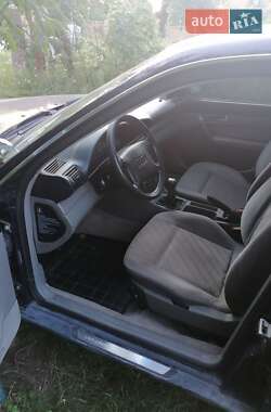 Седан Audi A6 1995 в 