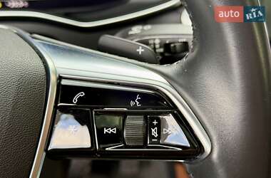 Седан Audi A6 2020 в 