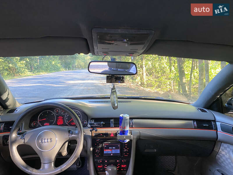 Седан Audi A6 2001 в Ржищеве
