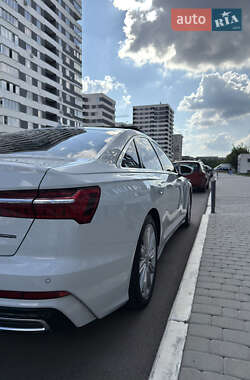 Седан Audi A6 2020 в 