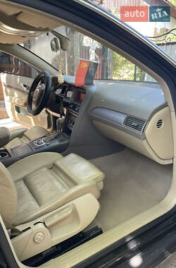 Седан Audi A6 2004 в 