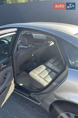 Седан Audi A6 2000 в 