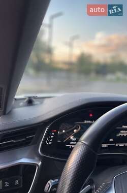 Седан Audi A6 2018 в 