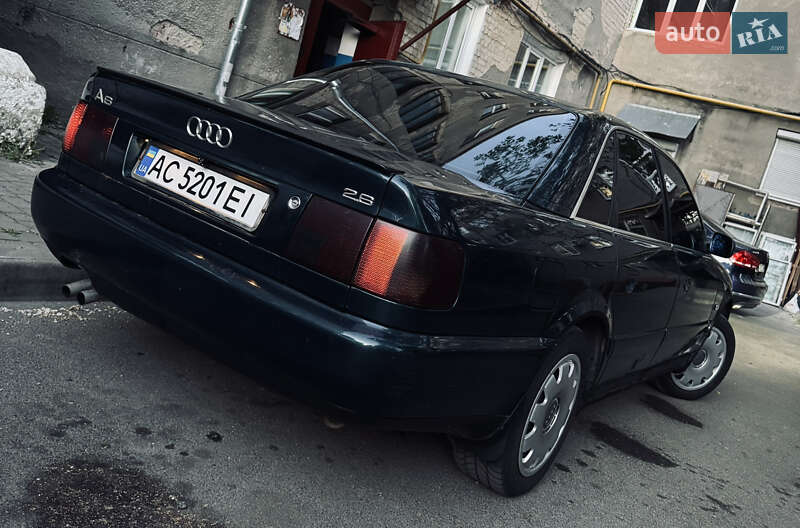 Седан Audi A6 1995 в Луцке
