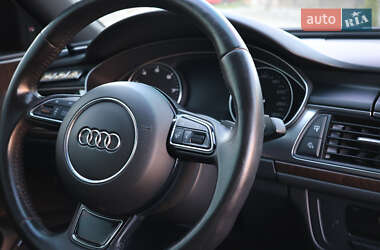 Седан Audi A6 2013 в 