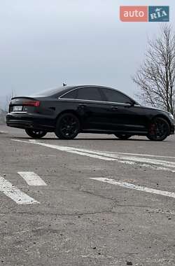 Седан Audi A6 2015 в 