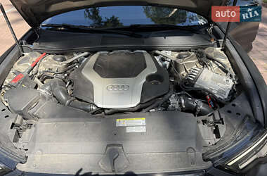 Седан Audi A6 2019 в 