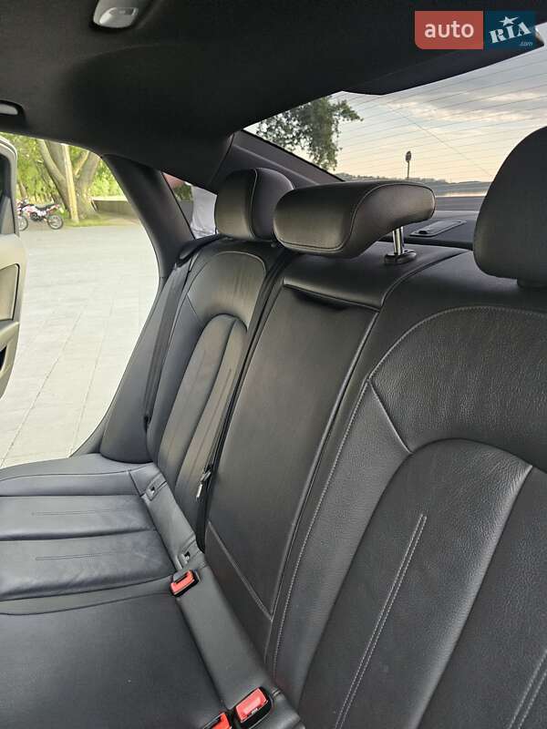 Седан Audi A6 2014 в Світловодську