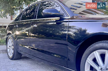 Седан Audi A6 2012 в 