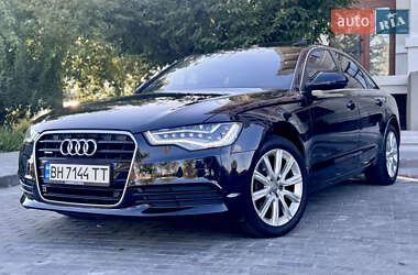 Седан Audi A6 2012 в 