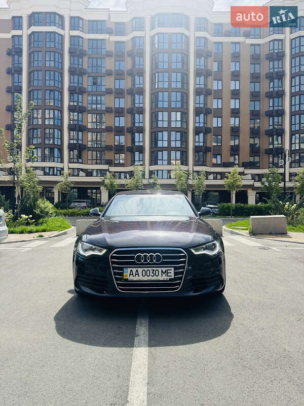 Седан Audi A6 2012 в 