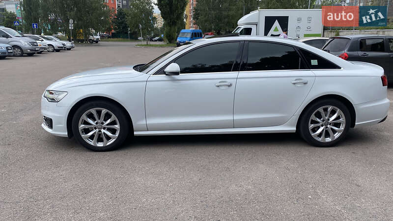 Седан Audi A6 2016 в Ровно