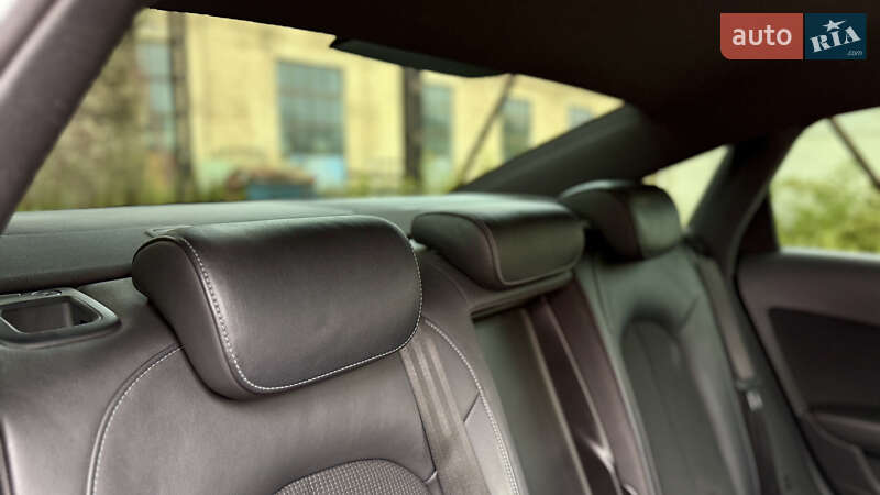 Седан Audi A6 2014 в Львове