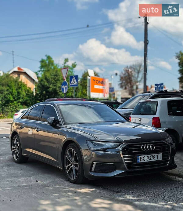 Седан Audi A6 2022 в 