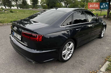 Седан Audi A6 2015 в 