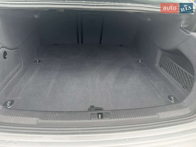Седан Audi A6 2014 в Львові