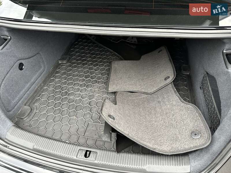 Седан Audi A6 2014 в Хмельницком