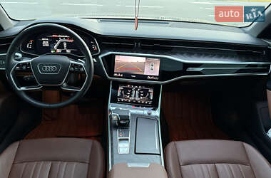 Седан Audi A6 2022 в 